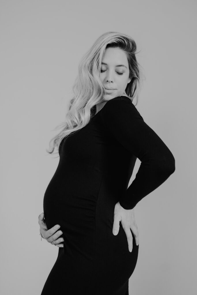 Babybauch-Fotografie-Kreis Aachen - Krais Heinsberg - Babybauch-Shooting, LOFT - Übach-Palenberg, Danielle Henry Photography